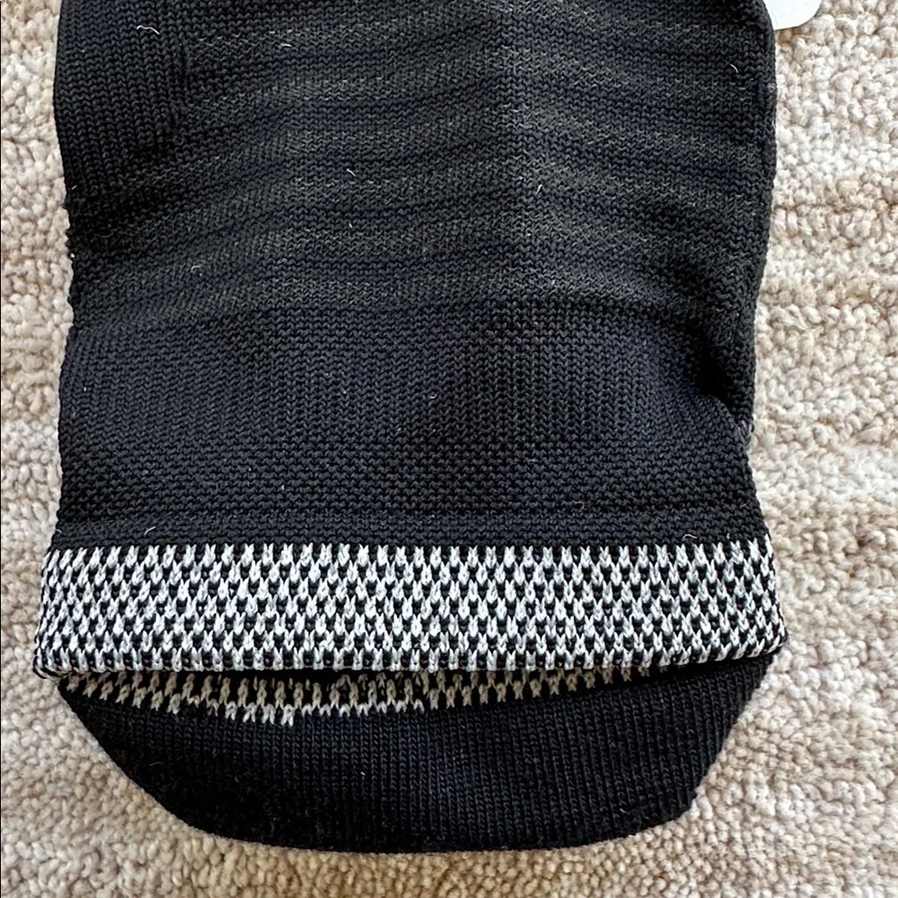 NWT 2 Pairs of Nike Spark Cushioned No-Show Running Socks Women 9.5-11 Men 8-9.5